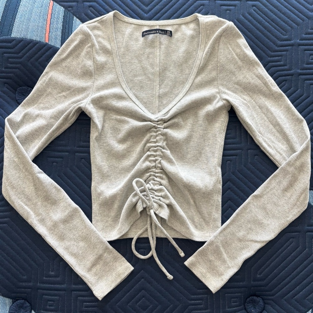 Abercrombie & Fitch Light Grey Ruched V-Neck Long Sleeve Top